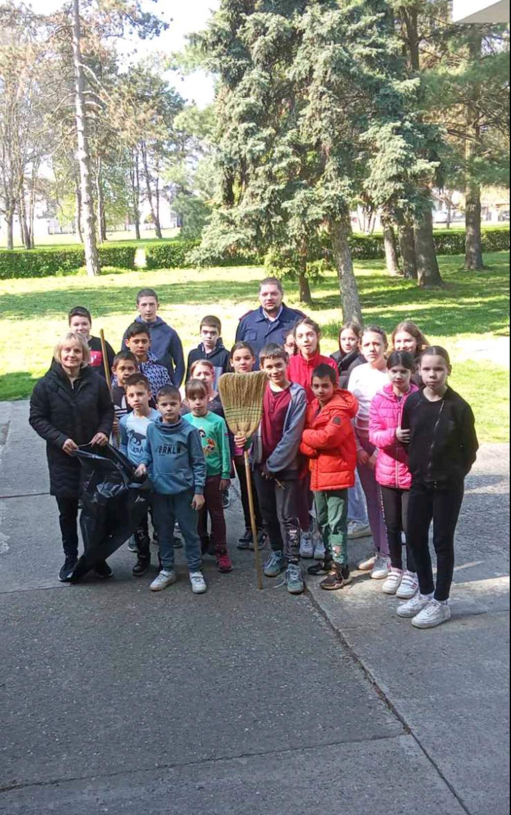 IMG-a08c9a09efeb284aa280c43c8d33923e-V